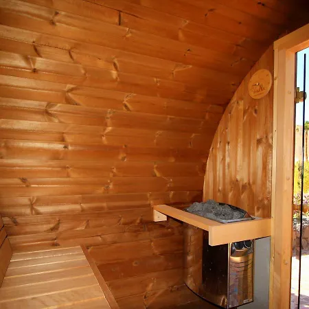 Apartament Jurte - Traumhafter Meerblick, Beheizter Pool, Sauna, Billiard, Tischtennis, Garten