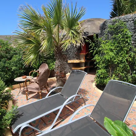 Jurte - Traumhafter Meerblick, Beheizter Pool, Sauna, Billiard, Tischtennis, Garten