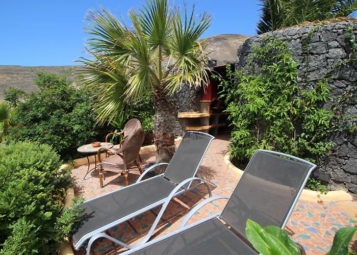 Jurte - Traumhafter Meerblick, Beheizter Pool, Sauna, Billiard, Tischtennis, Garten