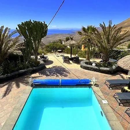 Jurte - Traumhafter Meerblick, Beheizter Pool, Sauna, Billiard, Tischtennis, Garten La Asomada (Lanzarote)