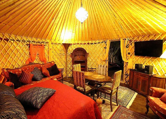 Jurte - Traumhafter Meerblick, Beheizter Pool, Sauna, Billiard, Tischtennis, Garten