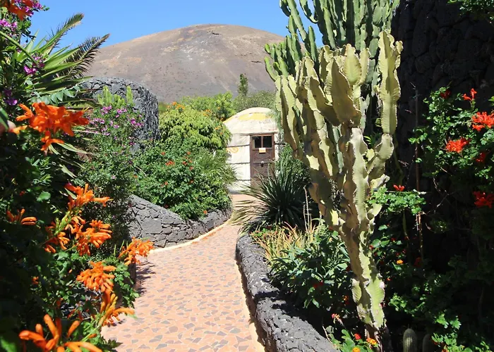 Jurte - Traumhafter Meerblick, Beheizter Pool, Sauna, Billiard, Tischtennis, Garten Apartament